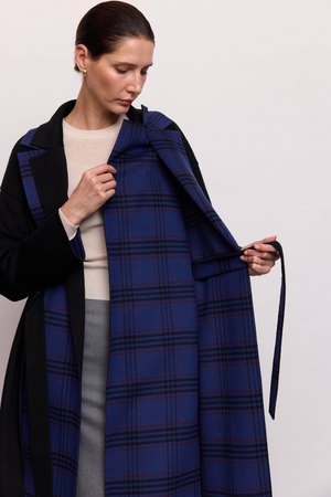 Пальто чорне з подвійним підбортом