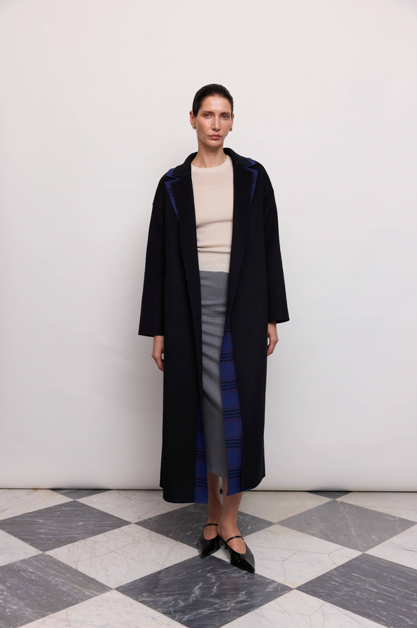 Пальто чорне з подвійним підбортом