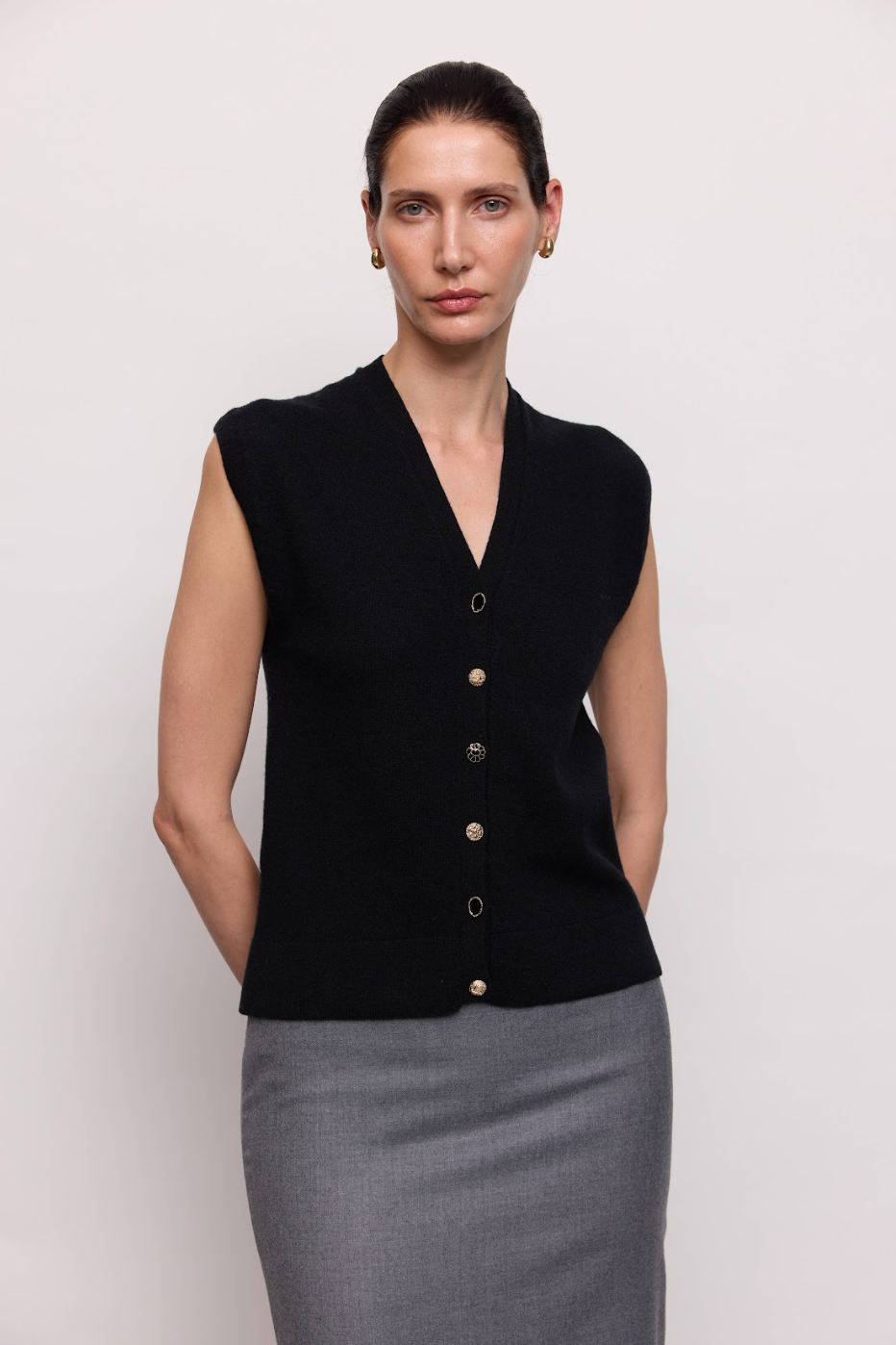 Жилет чорний