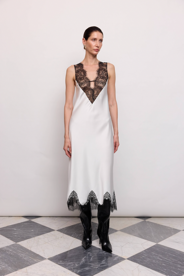 Сукня Undone White