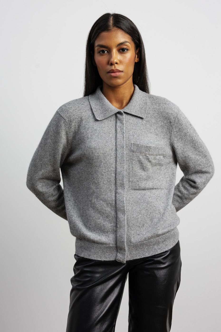 В'язана сорочка Silen сіра