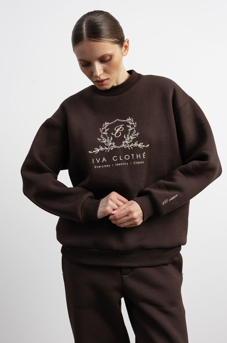 Світшот із вишивкою шоколад