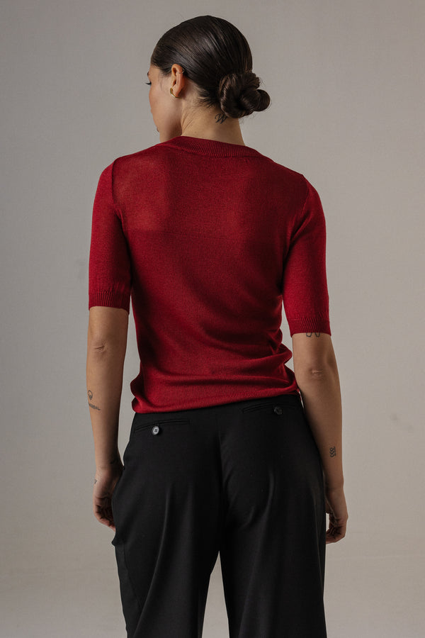 CLASSIC KNIT T-SHIRT IN BURGUNDY
