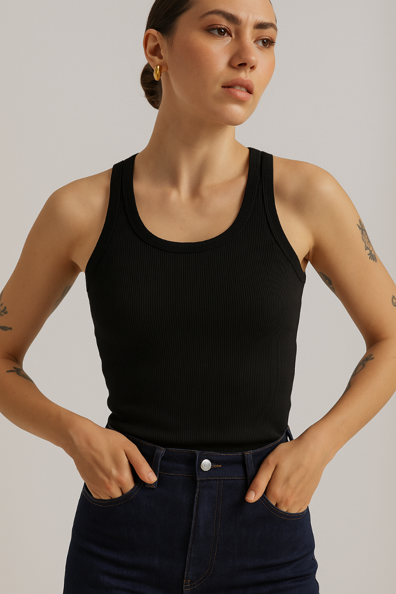 FAVORITE BLACK T-SHIRT