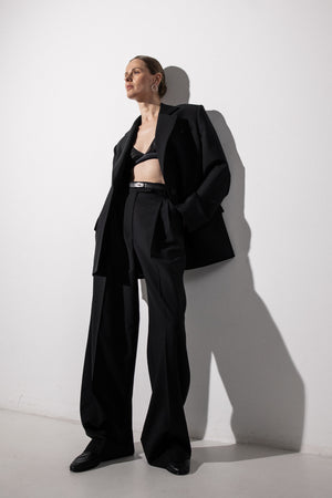 CLASSIC PLEATED TROUSERS