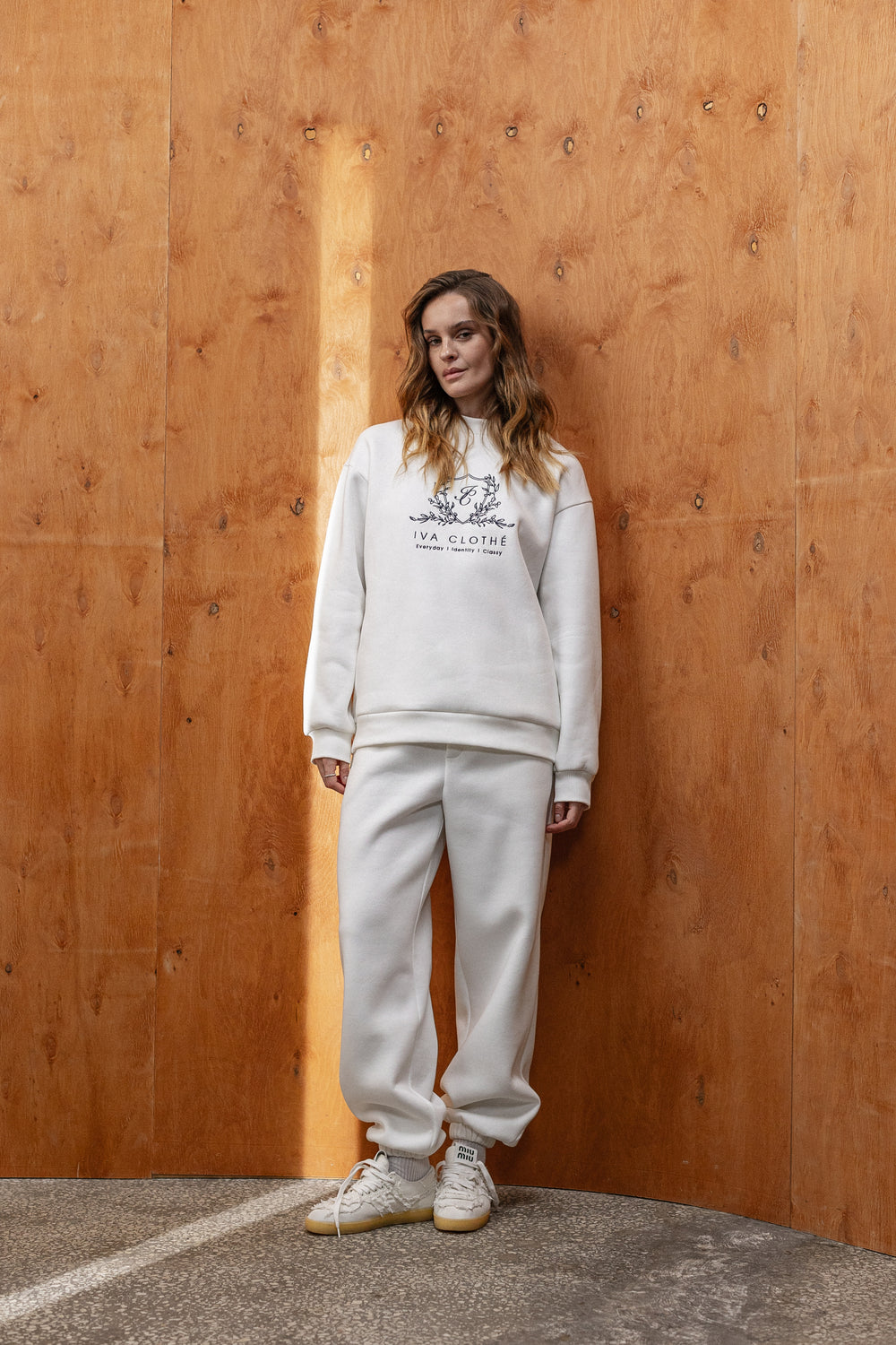 White jogger pants