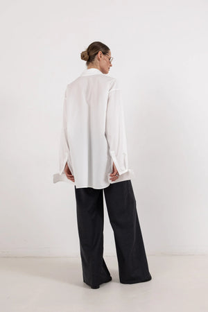 SHIRT WITH CUFF BREAKOUT